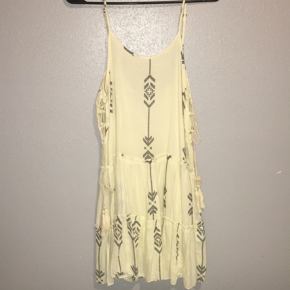 Dress - Picture 2 of 2